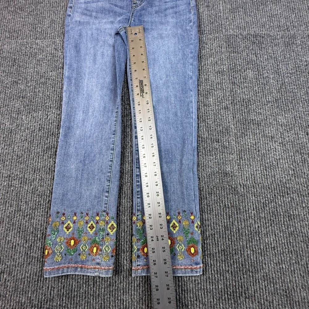 Tribal Jeans Womens Size 4 Medium Wash Beaded Embroidered Pull On Denim 5462A - Picture 8 of 14